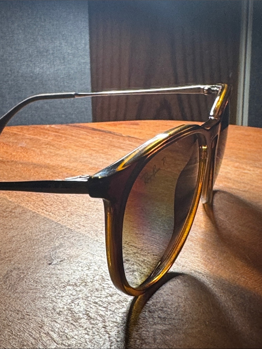 ERIKA  Ray-Ban Brown Tortoise Polarized Sunglasses - Picture 2 of 9